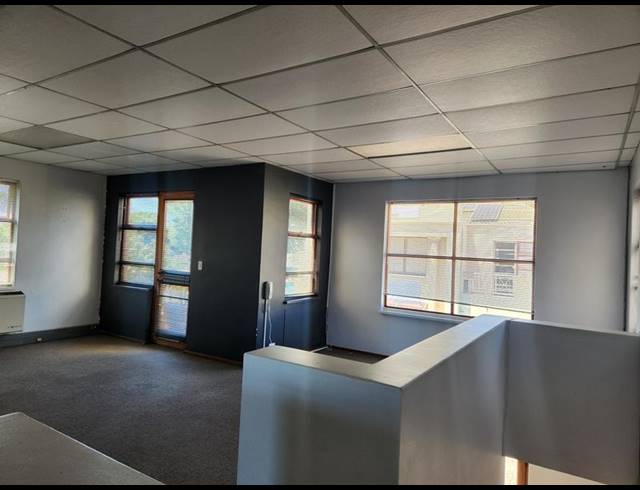 OFFICE PROPERTY TO RENT IN BOSKRUIN